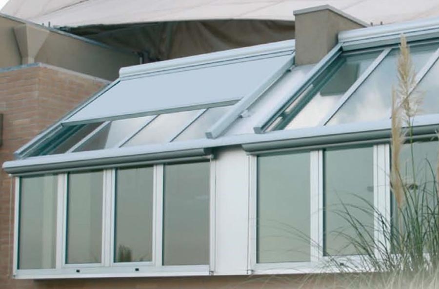 Store de protection solaire pour veranda et pergla store banne et californien - lame verticales et horizontales region de bordeaux gironde